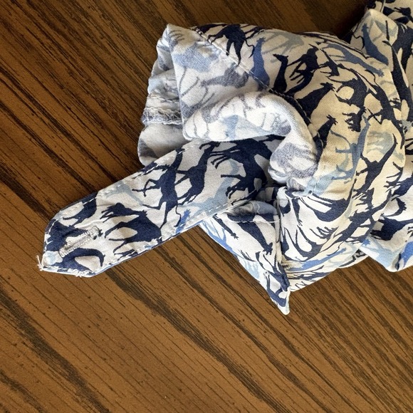 Jane & Delancey Giraffe Print Button Blouse XL Long Sleeve Roll Tab Blue Rayon - Picture 8 of 11
